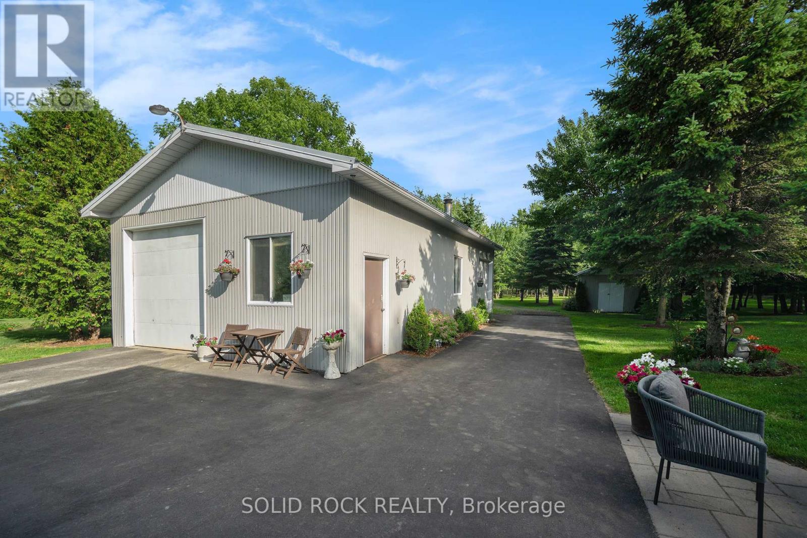 2278 Russland Road E, Russell, Ontario  K0A 3H0 - Photo 13 - X12440984