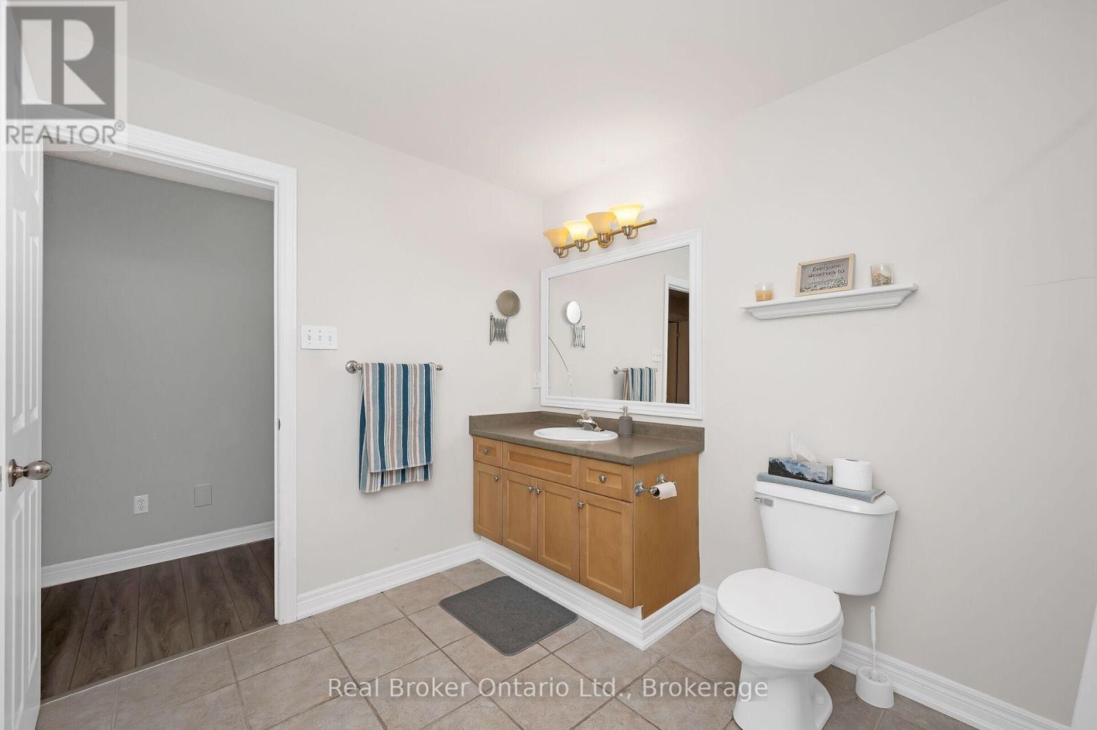 307 Brant County 18 Road, Brant, Ontario  N3T 5L9 - Photo 31 - X12440944