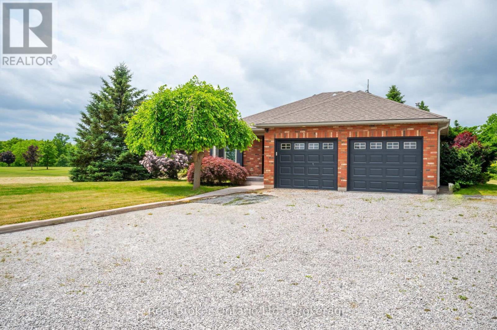 307 Brant County 18 Road, Brant, Ontario  N3T 5L9 - Photo 5 - X12440944