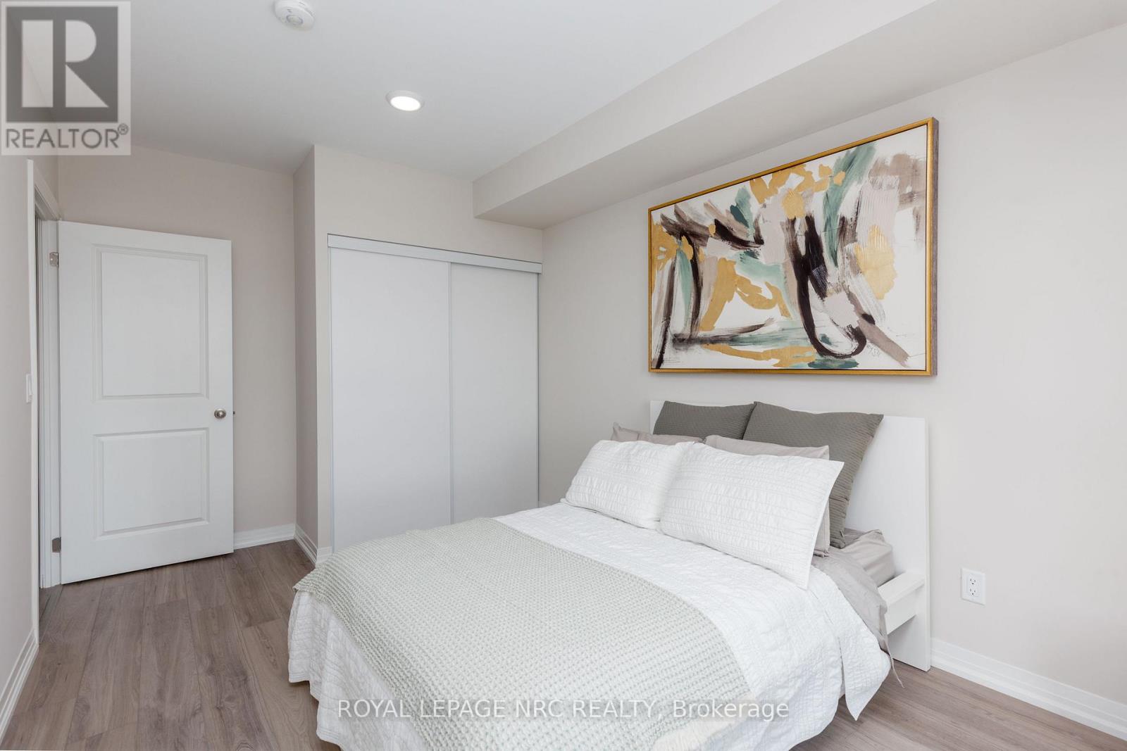 333 - 50 Herrick Avenue, St. Catharines (Oakdale), Ontario  L2P 2T9 - Photo 7 - X12440968