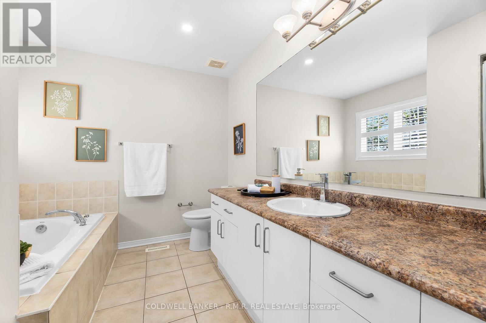62 Ipswich Place, Whitby, Ontario  L1M 2K2 - Photo 19 - E12440483