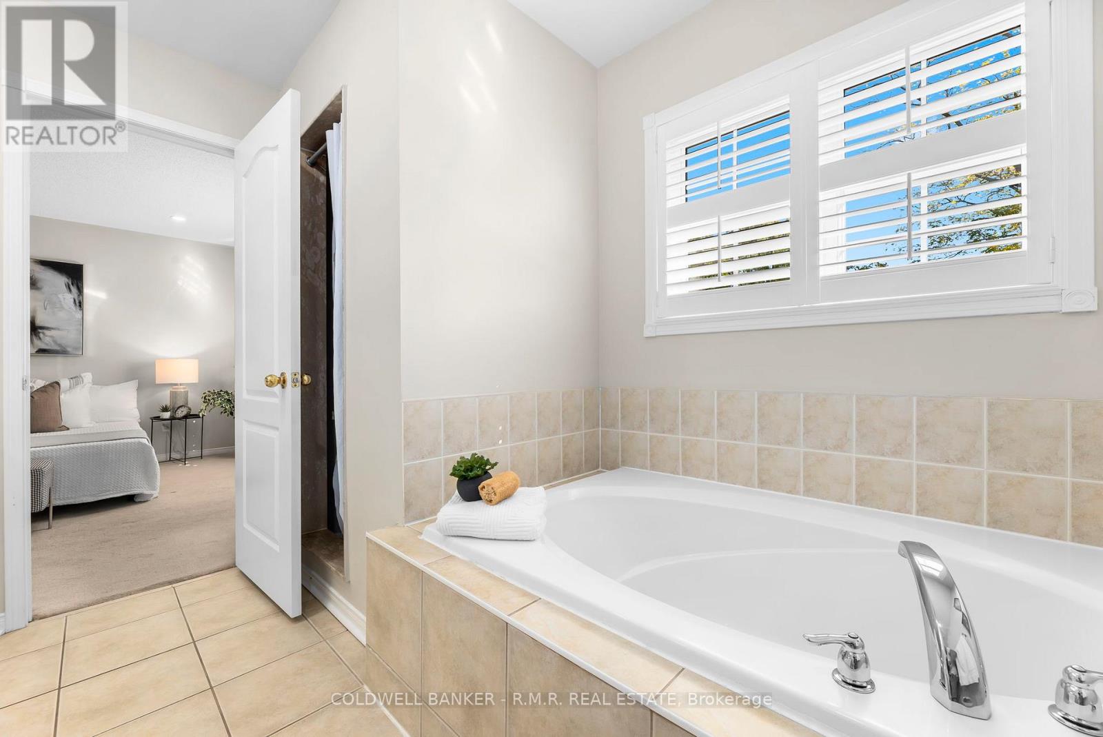 62 Ipswich Place, Whitby, Ontario  L1M 2K2 - Photo 18 - E12440483