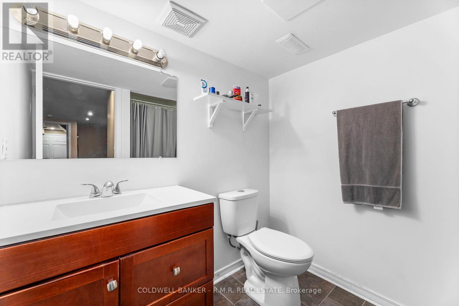 62 Ipswich Place, Whitby, Ontario  L1M 2K2 - Photo 32 - E12440483
