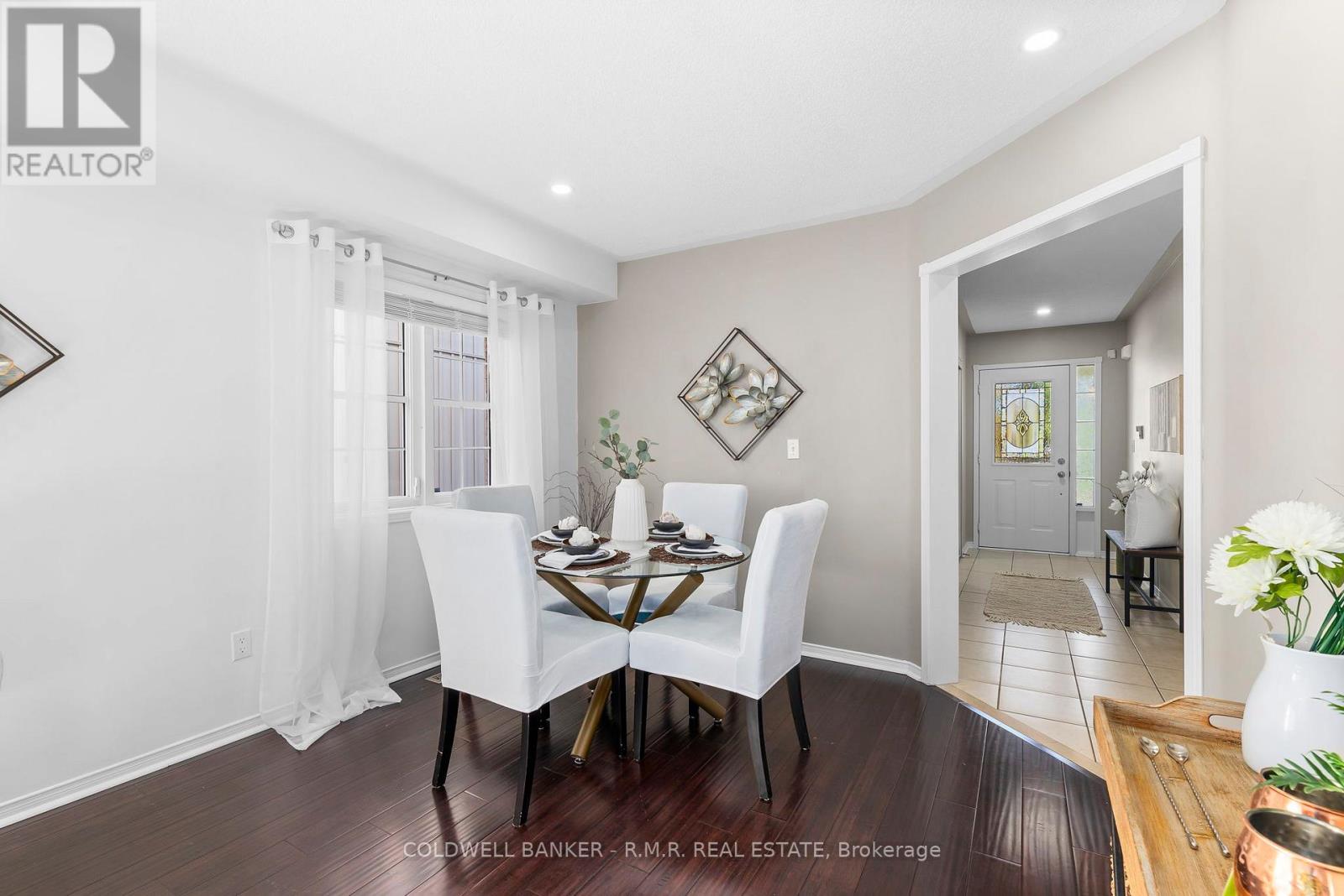 62 Ipswich Place, Whitby, Ontario  L1M 2K2 - Photo 3 - E12440483