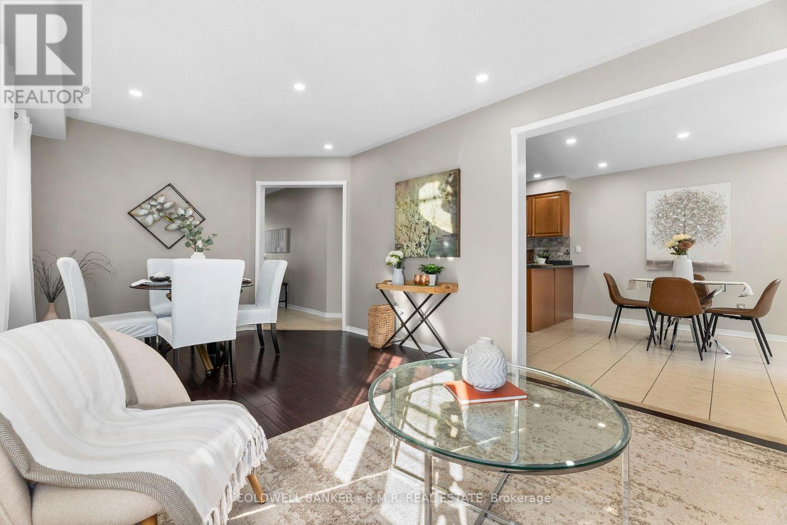 62 Ipswich Place, Whitby, Ontario  L1M 2K2 - Photo 6 - E12440483