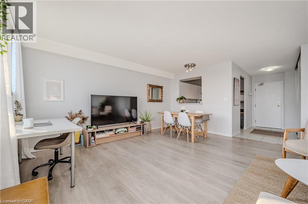 18 Holborn Court Unit# 503, Kitchener, Ontario  N2A 4A1 - Photo 3 - 40775661