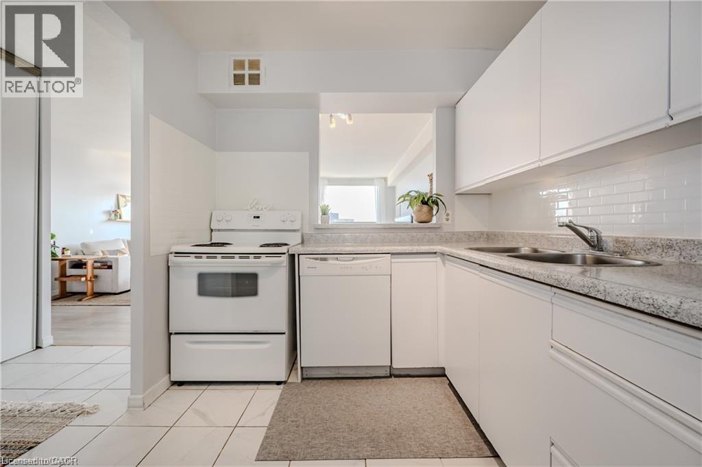 18 Holborn Court Unit# 503, Kitchener, Ontario  N2A 4A1 - Photo 7 - 40775661
