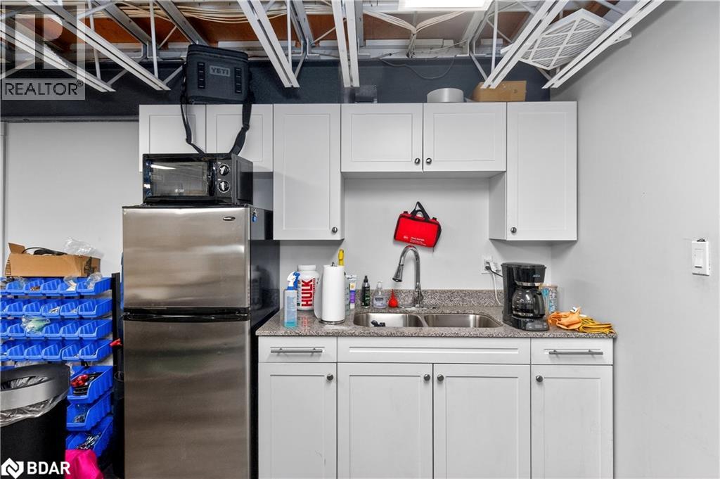 165 Saunders Road, Barrie, Ontario  L4N 9A3 - Photo 14 - 40771178