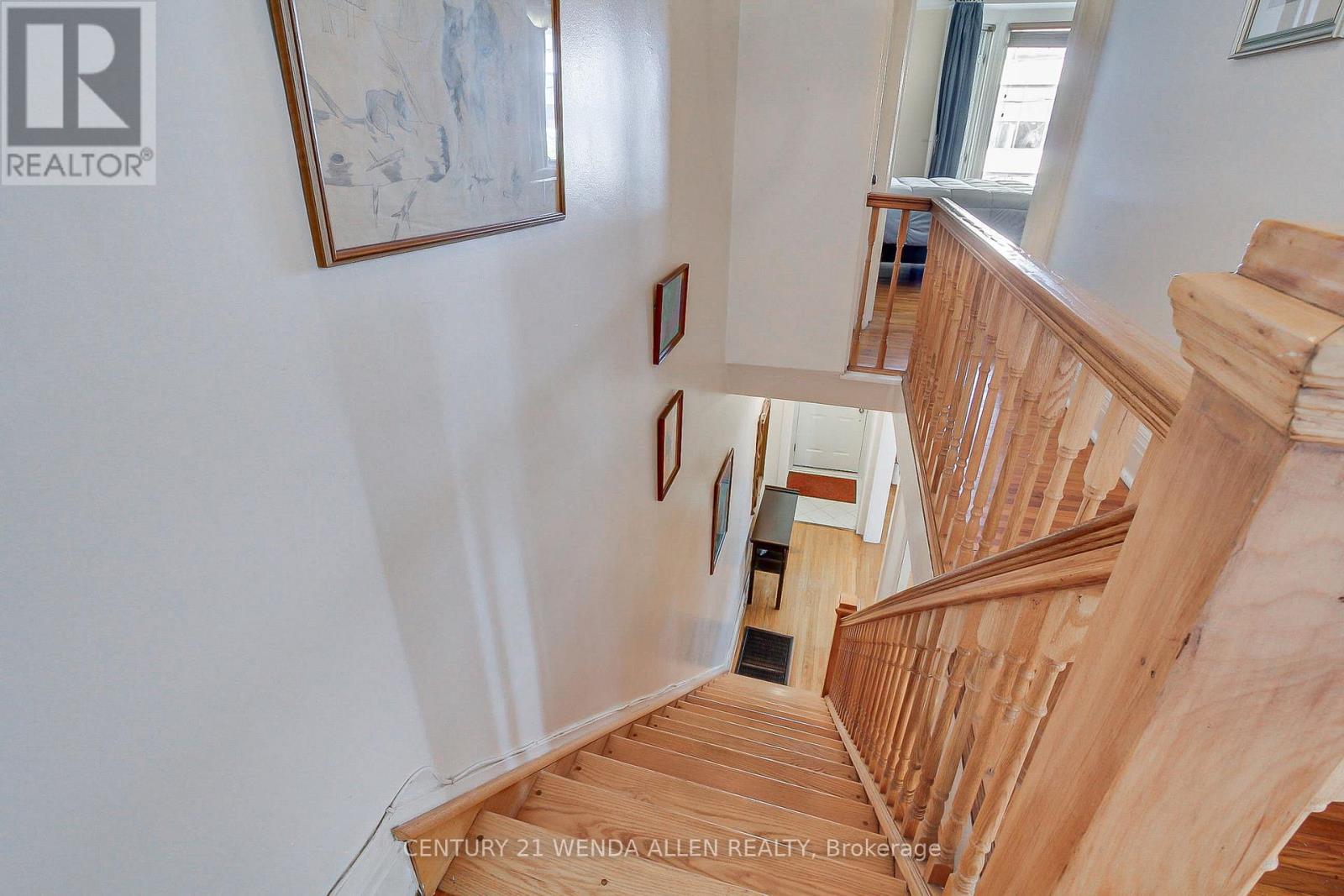 729 Dupont Street, Toronto, Ontario  M6G 1Z5 - Photo 13 - W12440847