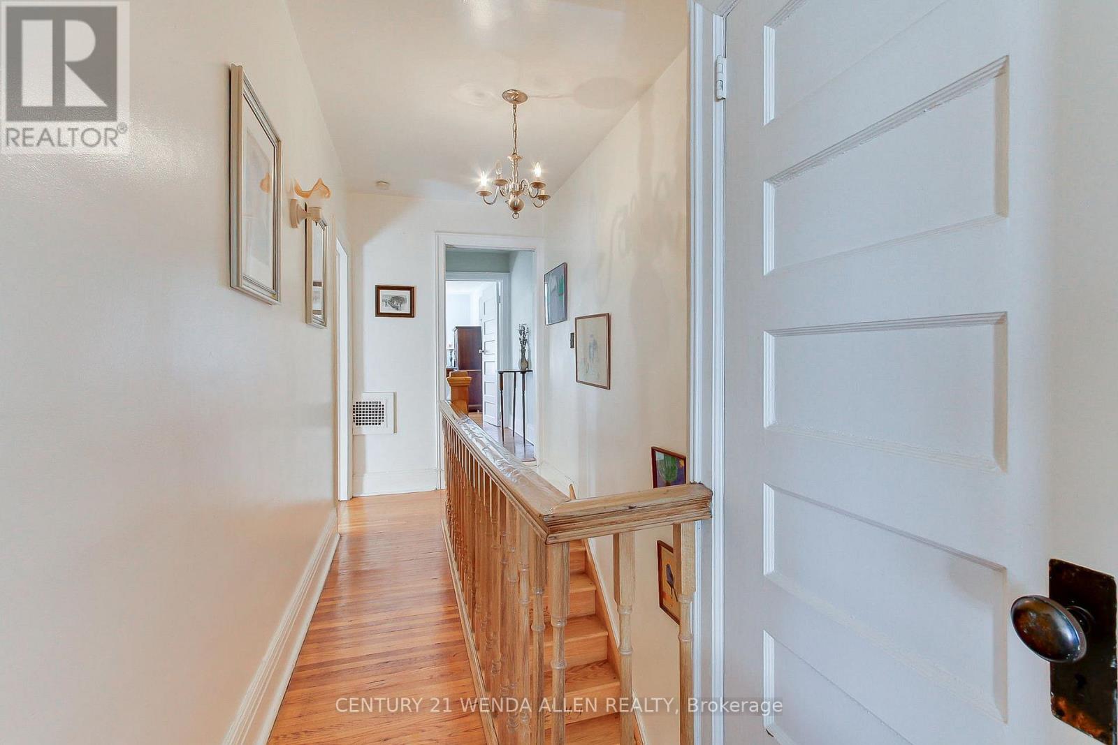 729 Dupont Street, Toronto, Ontario  M6G 1Z5 - Photo 14 - W12440847
