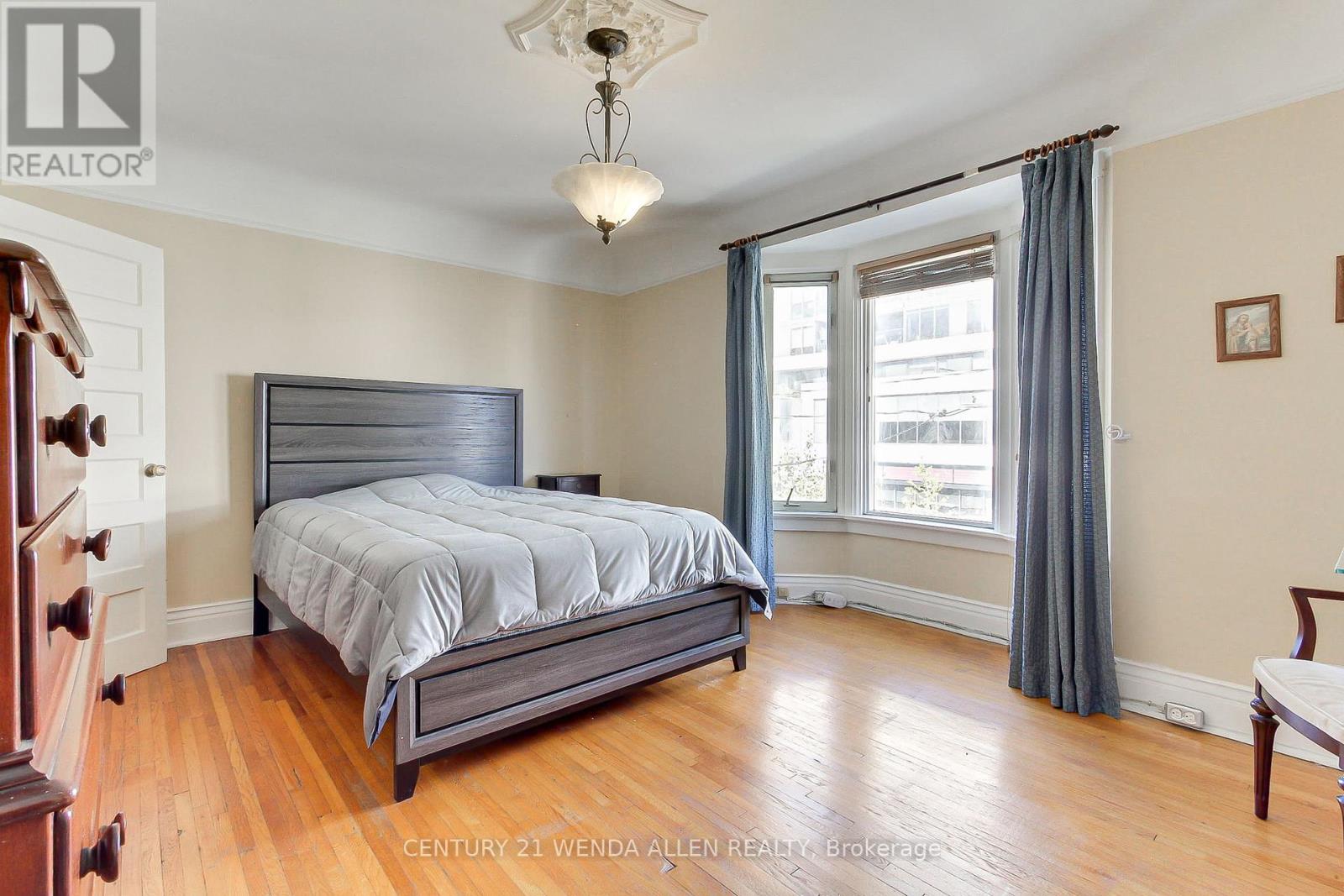 729 Dupont Street, Toronto, Ontario  M6G 1Z5 - Photo 17 - W12440847
