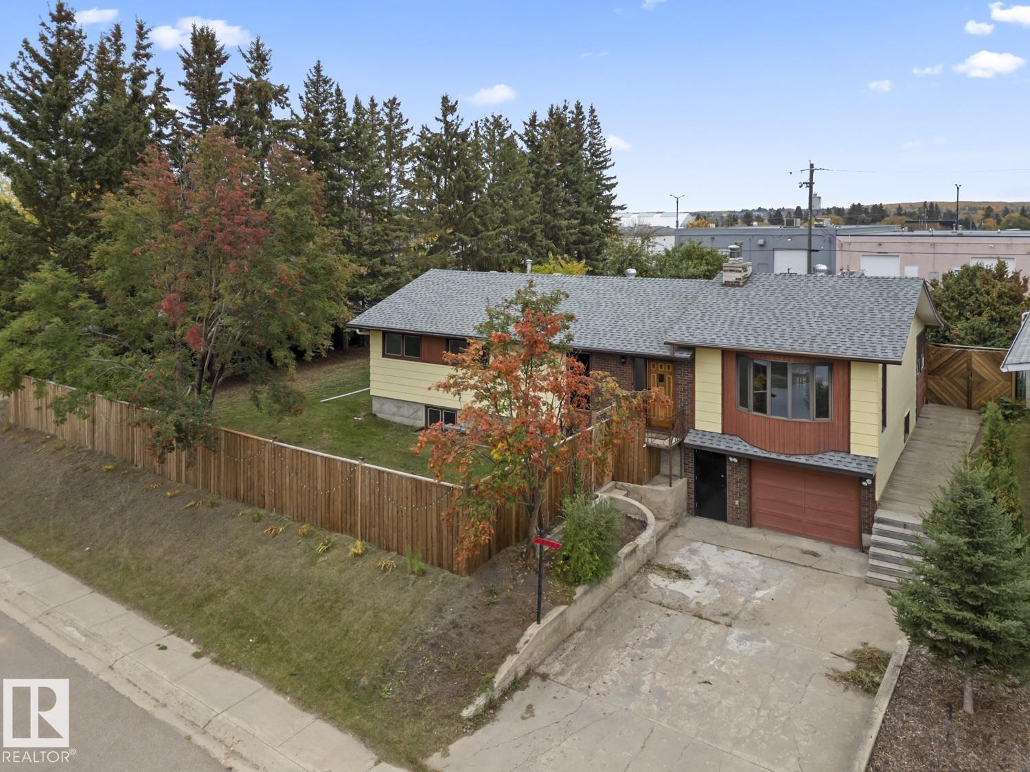 5213 56 St, Cold Lake, Alberta  T9M 1R2 - Photo 2 - E4460476