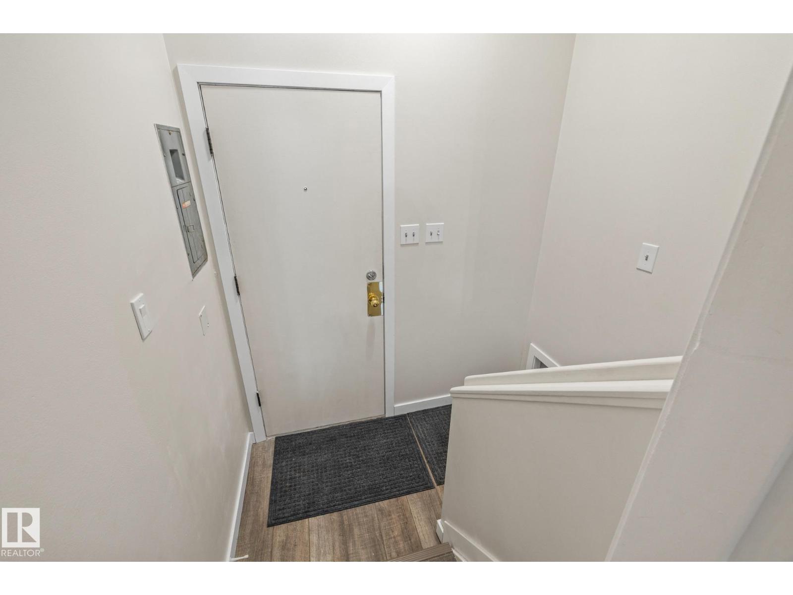10820 60 Av Nw, Edmonton, Alberta  T6H 4R1 - Photo 23 - E4460480