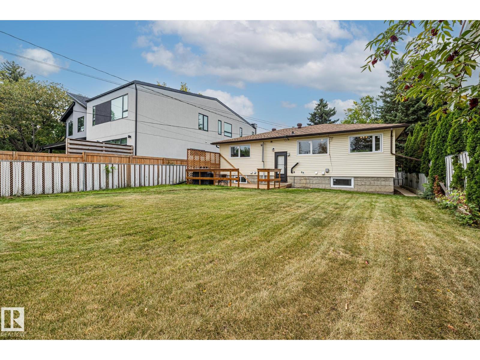 10820 60 Av Nw, Edmonton, Alberta  T6H 4R1 - Photo 39 - E4460480