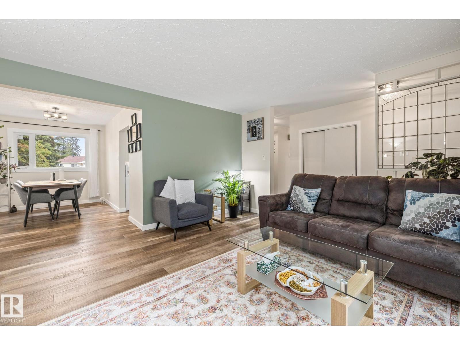 10820 60 Av Nw, Edmonton, Alberta  T6H 4R1 - Photo 6 - E4460480