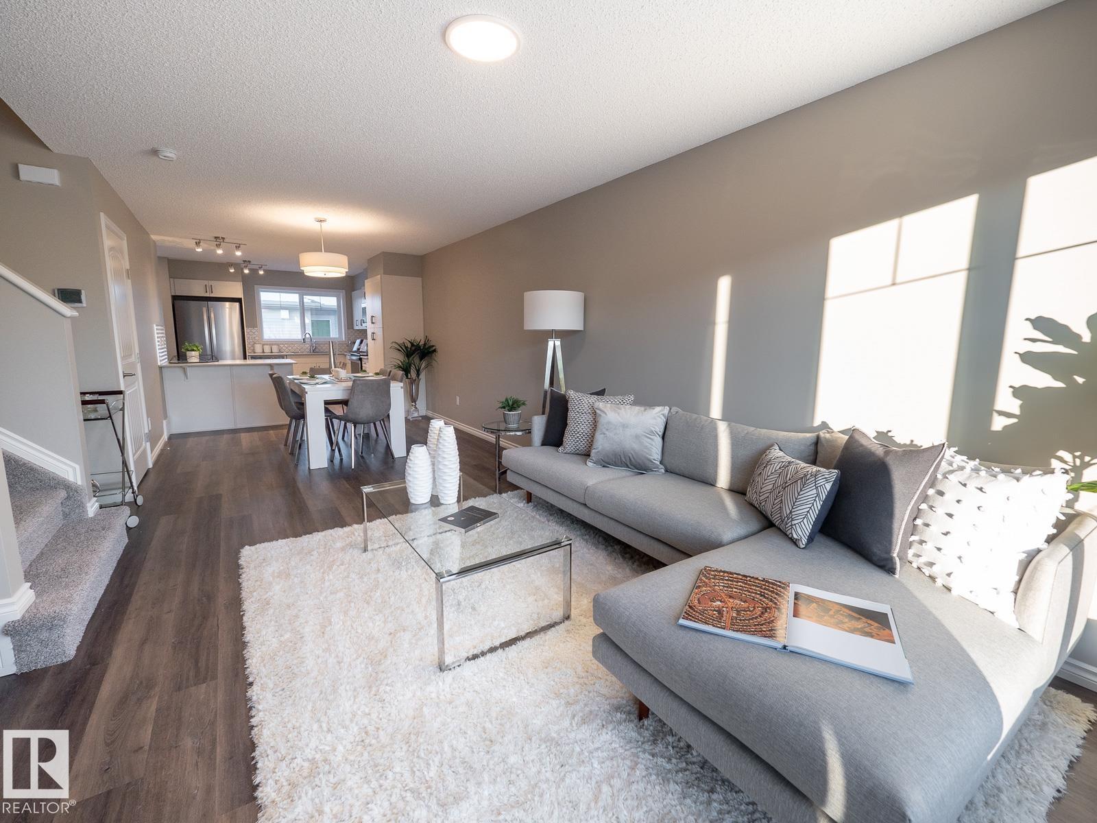 7230 ROSENTHAL DR NW, Edmonton, Alberta