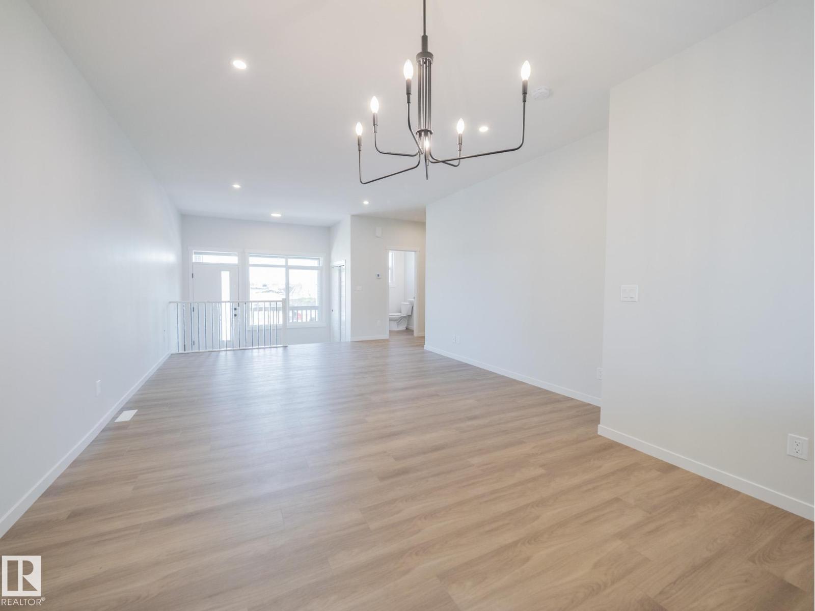 3224 Dallas Schmidt Dr Nw, Edmonton, Alberta  T5E 7A8 - Photo 2 - E4460486