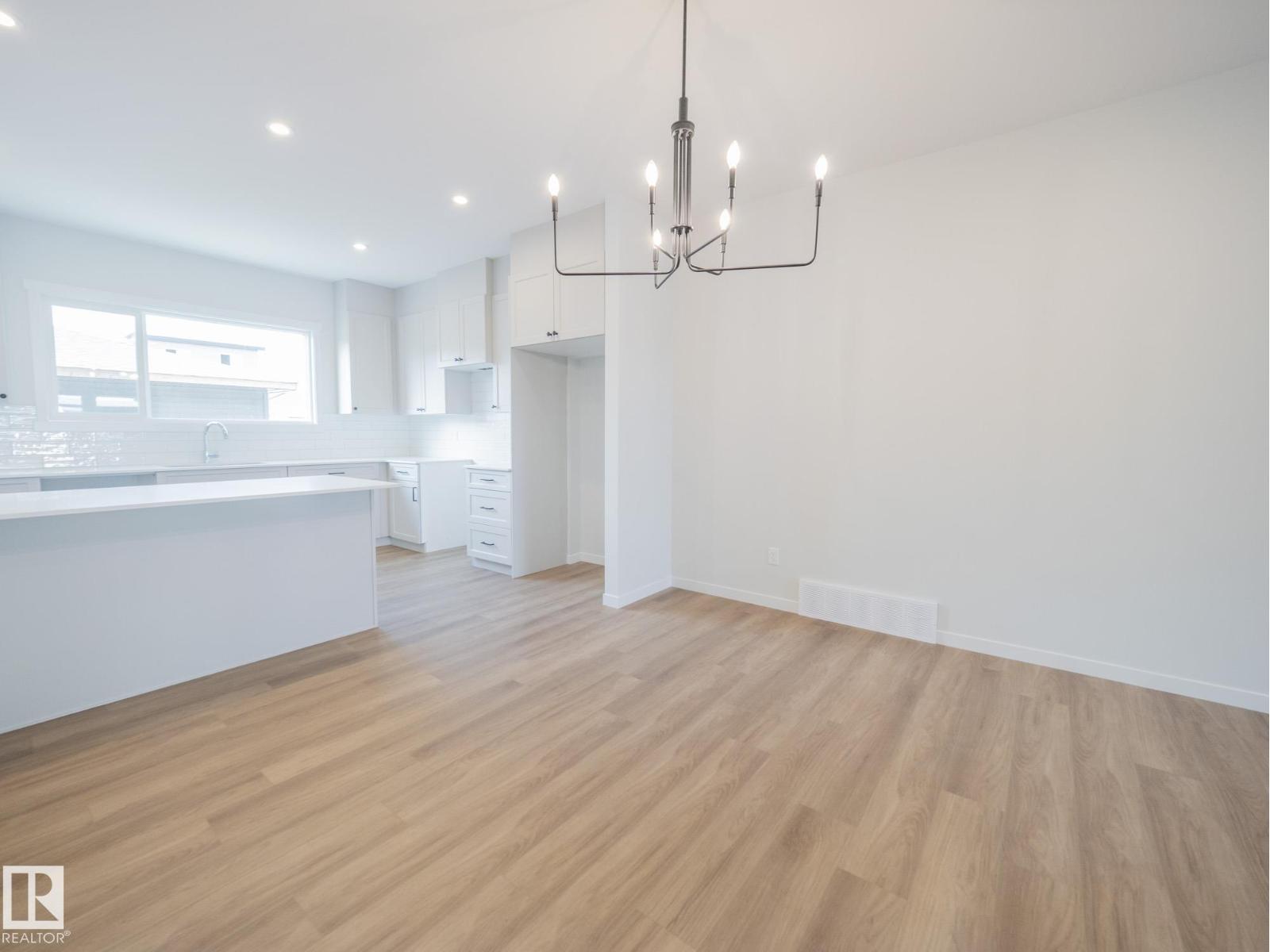 3224 Dallas Schmidt Dr Nw, Edmonton, Alberta  T5E 7A8 - Photo 6 - E4460486