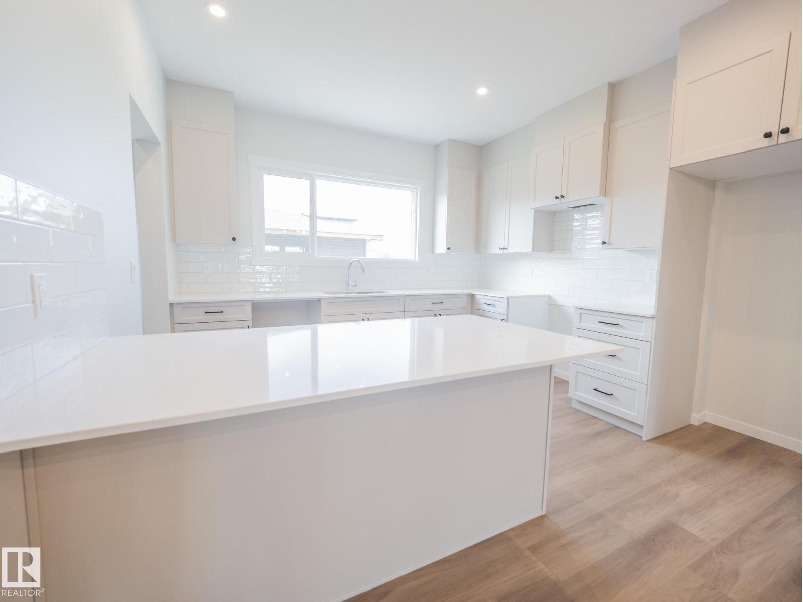 3224 Dallas Schmidt Dr Nw, Edmonton, Alberta  T5E 7A8 - Photo 7 - E4460486