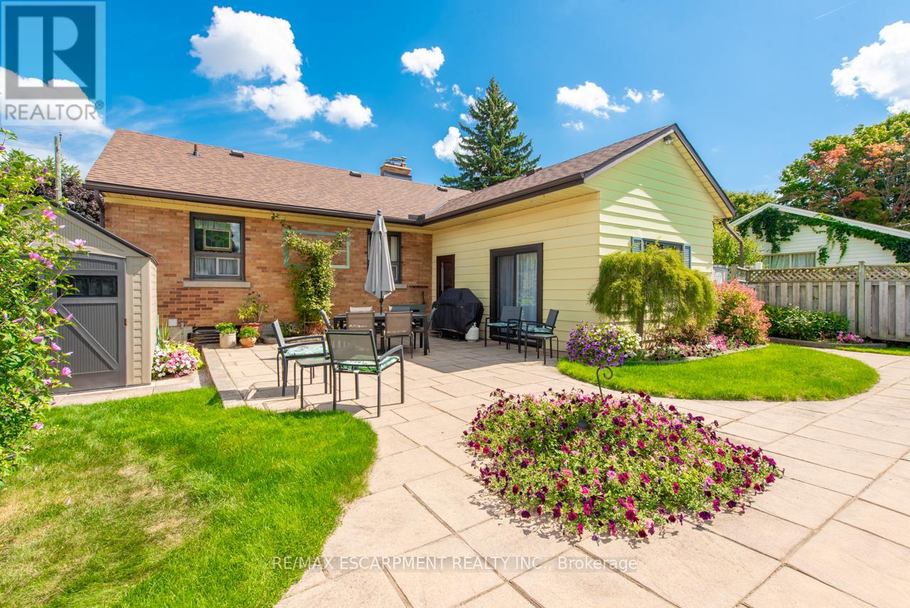 97 Ellis Crescent S, Waterloo, Ontario  N2J 2B9 - Photo 36 - X12440789