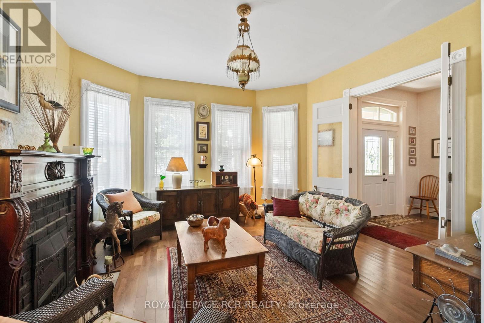 152 2nd Avenue Sw, Arran-Elderslie, Ontario  N0G 1L0 - Photo 11 - X12440798
