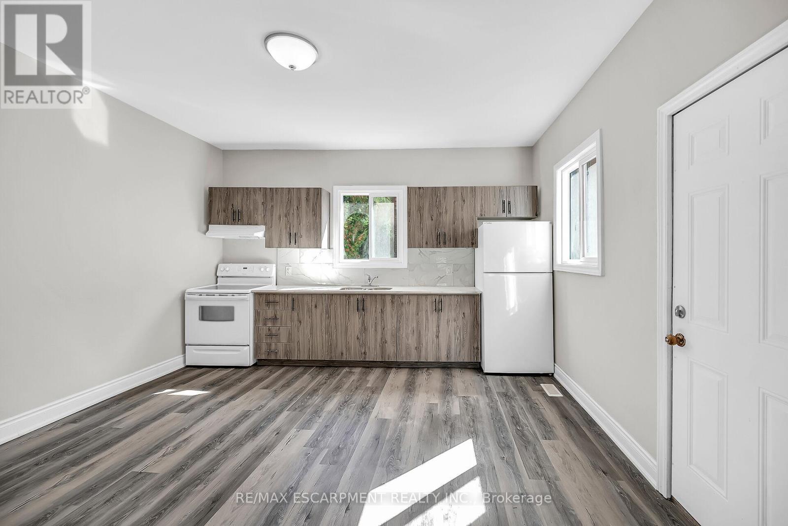 138 Sanford Avenue N, Hamilton, Ontario  L8L 5Z5 - Photo 10 - X12440810