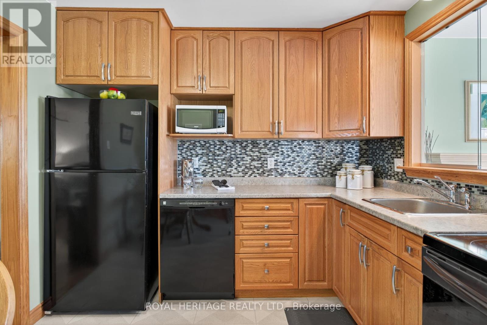 29 Rideau Crescent, Peterborough (Ashburnham Ward 4), Ontario  K9J 1G7 - Photo 11 - X12440822