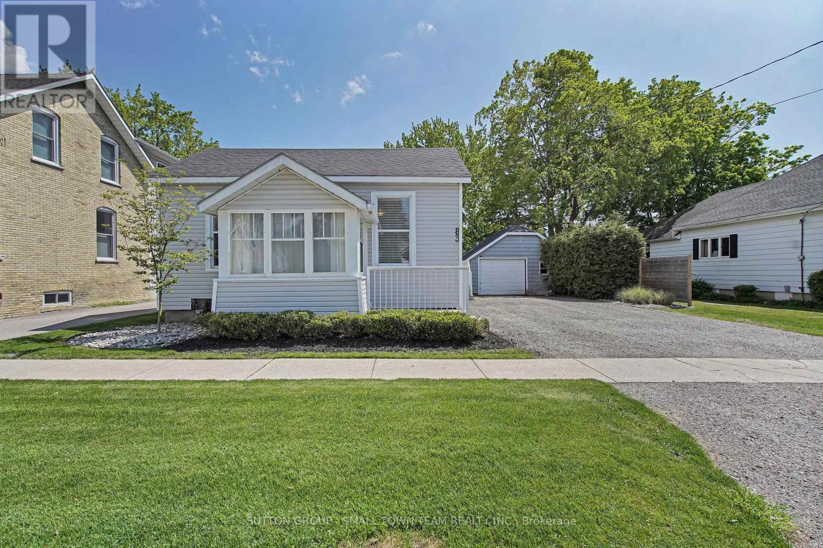 Photo 2 of 46 for 83 John Street W