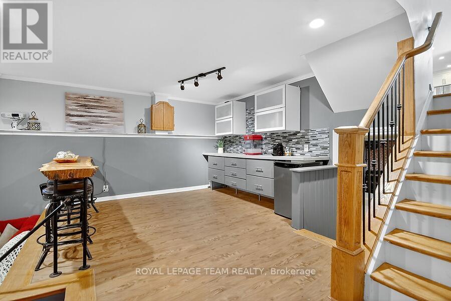 5664 South Island Park Drive, Ottawa, Ontario  K4M 1J3 - Photo 21 - X12439653