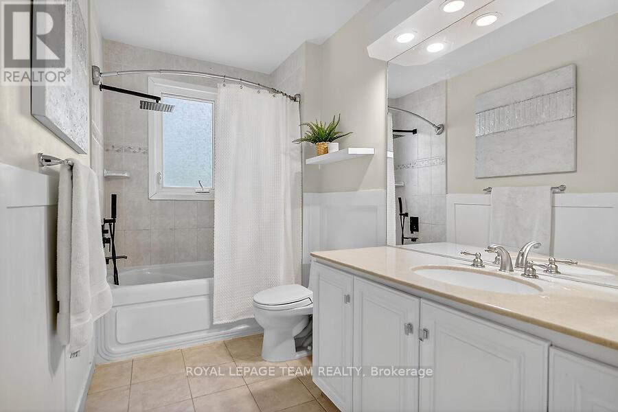 5664 South Island Park Drive, Ottawa, Ontario  K4M 1J3 - Photo 17 - X12439653