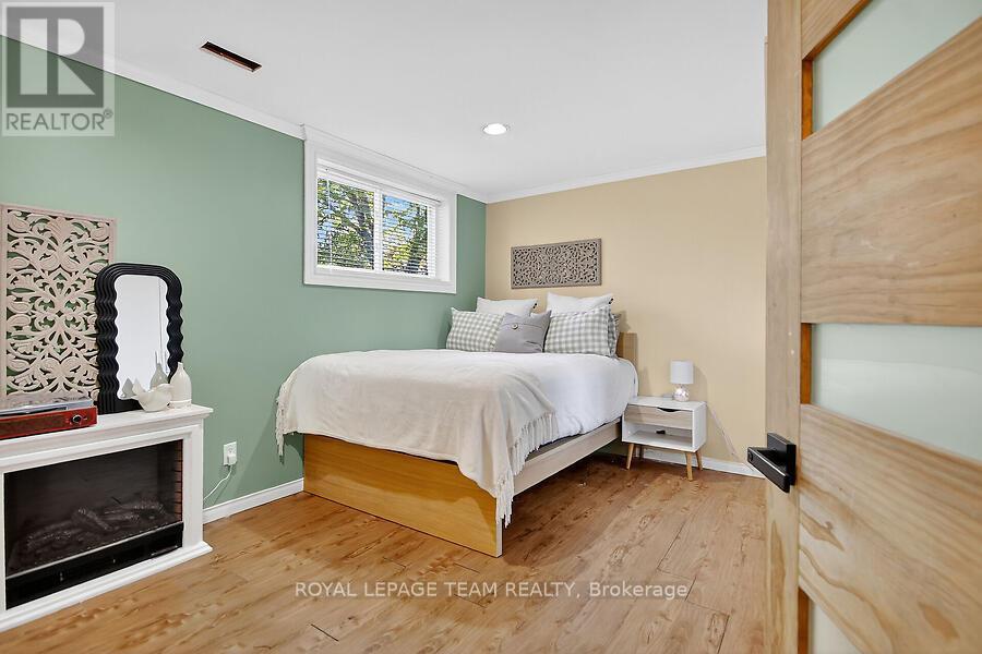 5664 South Island Park Drive, Ottawa, Ontario  K4M 1J3 - Photo 23 - X12439653