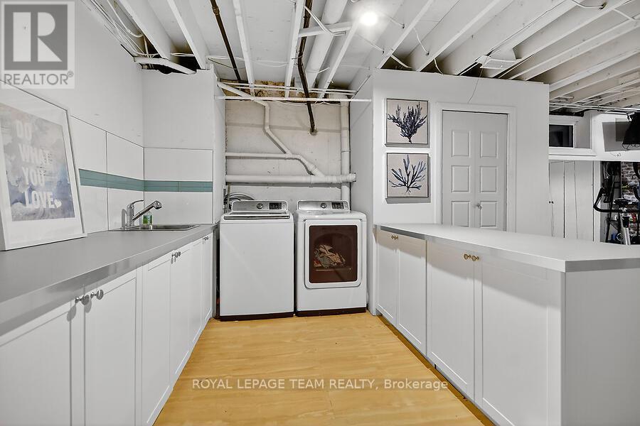 5664 South Island Park Drive, Ottawa, Ontario  K4M 1J3 - Photo 27 - X12439653