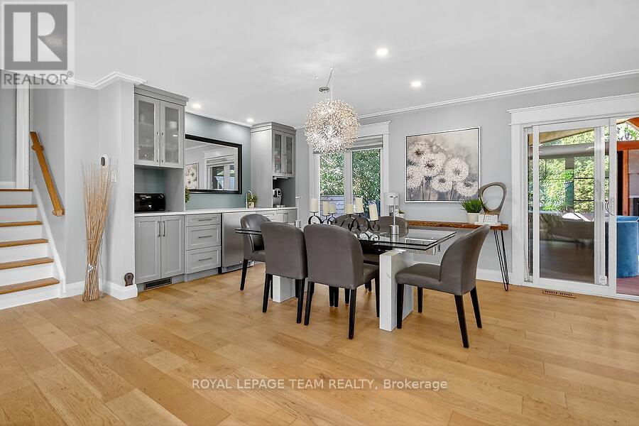 5664 South Island Park Drive, Ottawa, Ontario  K4M 1J3 - Photo 6 - X12439653