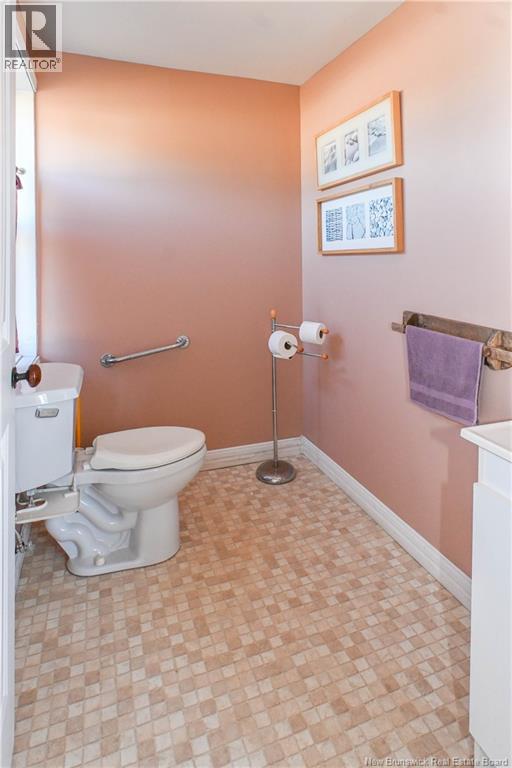 62 Rue Du Parc Street, Petite-Lamèque, New Brunswick  E8T 1H9 - Photo 48 - NB127590
