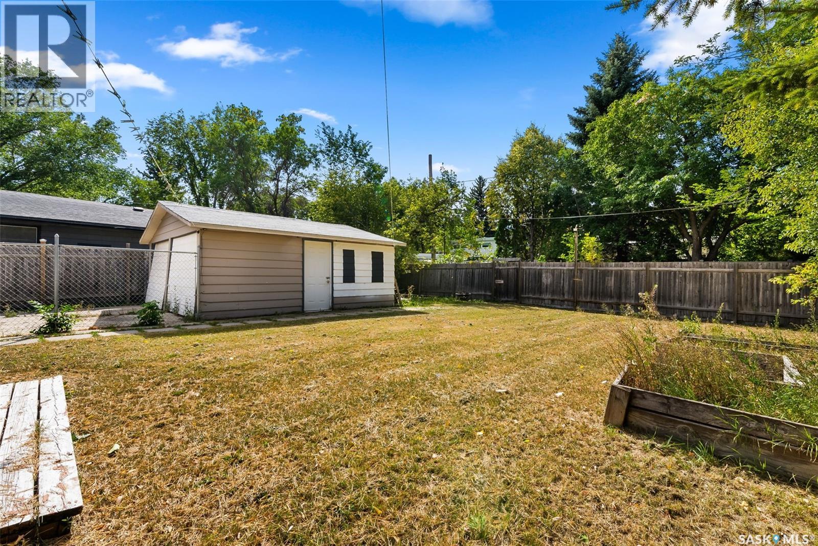 1960 Cowan Crescent, Regina, Saskatchewan  S4S 4C6 - Photo 37 - SK019931