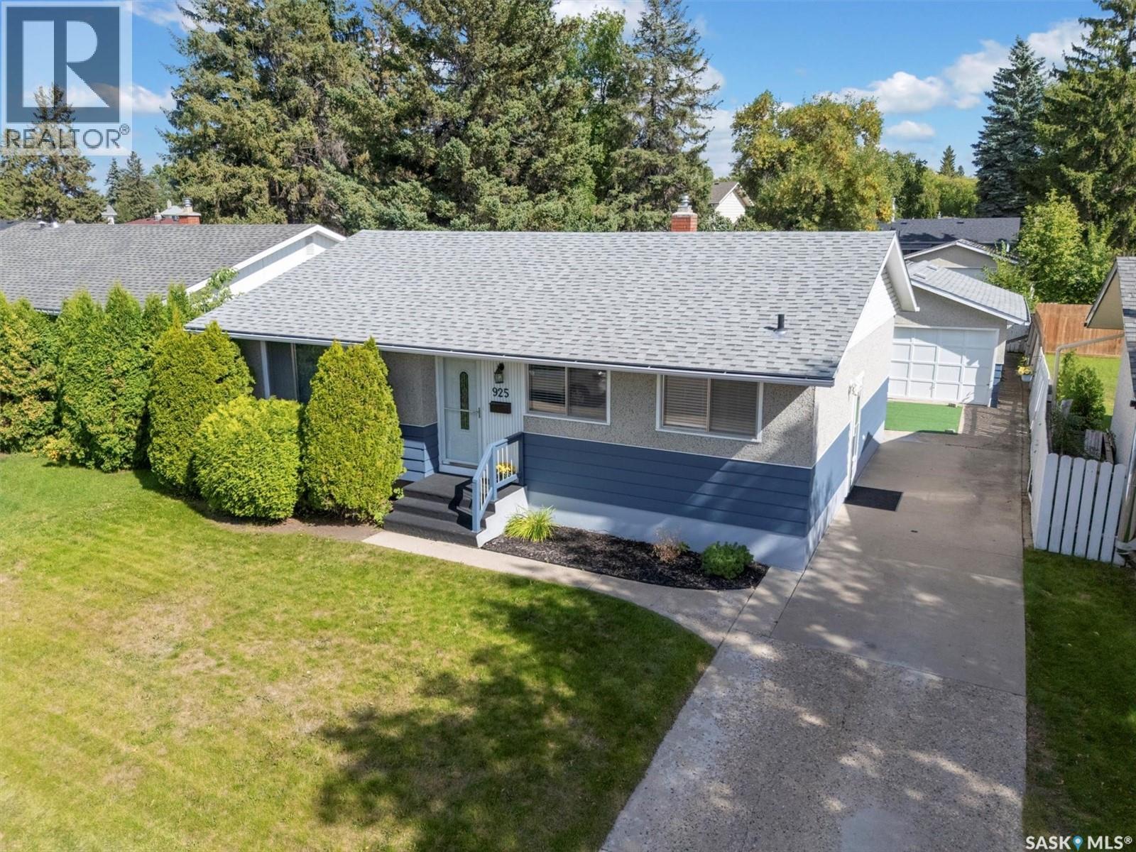 925 East Centre, Saskatoon, Saskatchewan  S7J 2Z9 - Photo 2 - SK019926