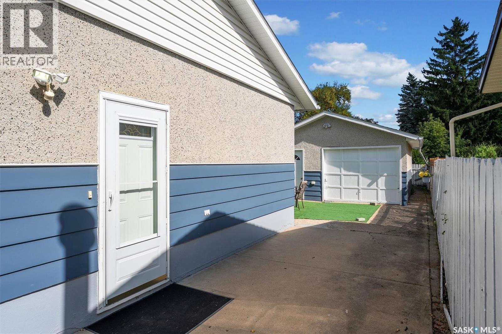 925 East Centre, Saskatoon, Saskatchewan  S7J 2Z9 - Photo 37 - SK019926