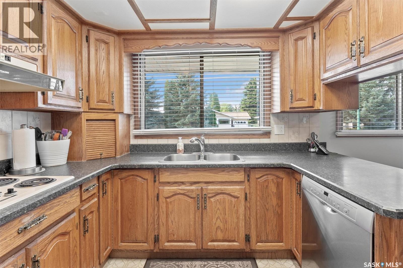 925 East Centre, Saskatoon, Saskatchewan  S7J 2Z9 - Photo 5 - SK019926