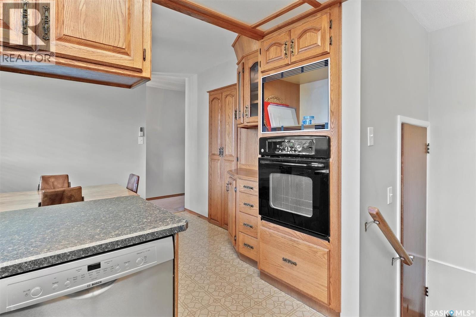 925 East Centre, Saskatoon, Saskatchewan  S7J 2Z9 - Photo 7 - SK019926
