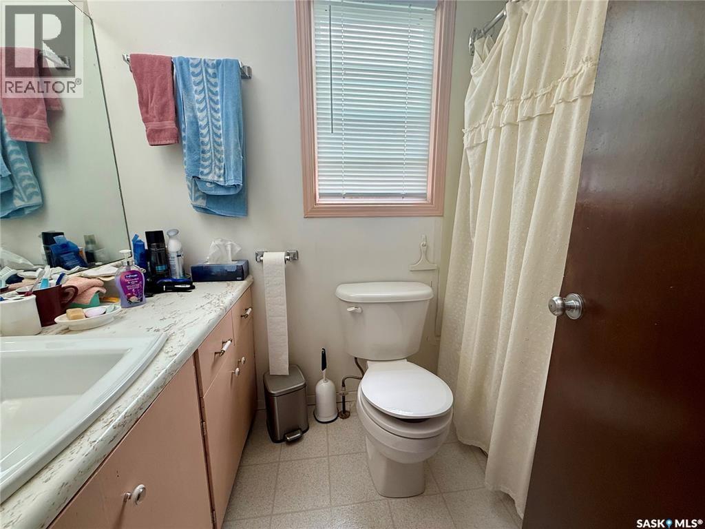 1825 Connaught Street, Regina, Saskatchewan  S4X 2A4 - Photo 11 - SK019866