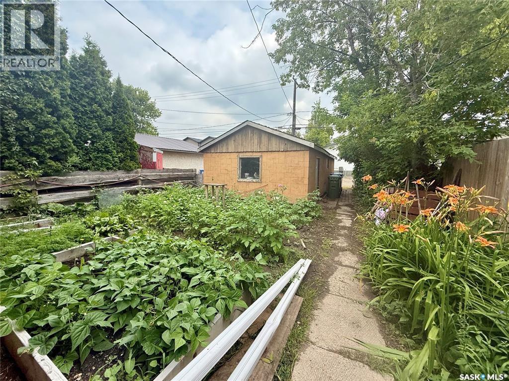 1825 Connaught Street, Regina, Saskatchewan  S4X 2A4 - Photo 17 - SK019866