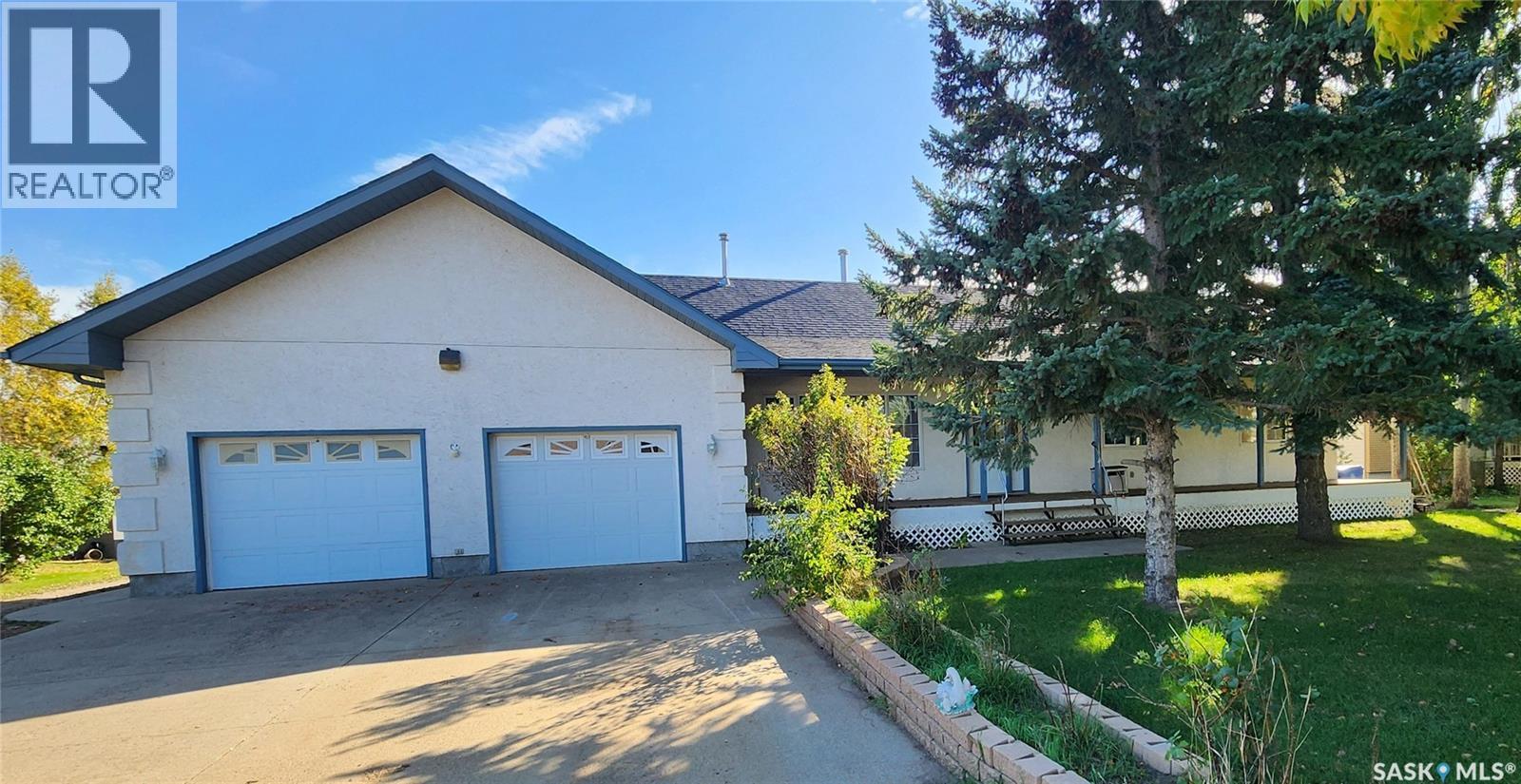 902 Drader Street, Estevan, Saskatchewan  S4A 0V6 - Photo 1 - SK019843