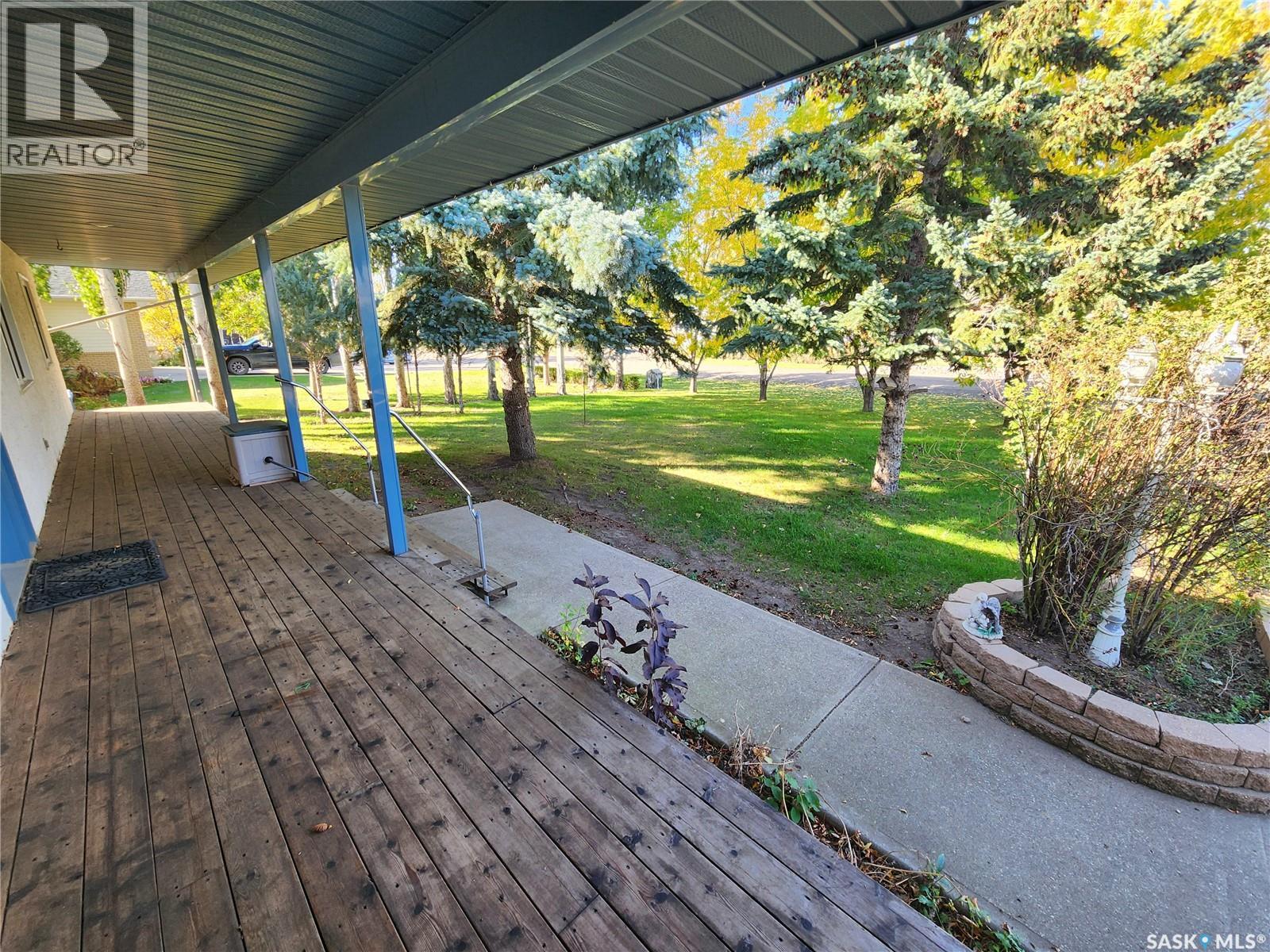 902 Drader Street, Estevan, Saskatchewan  S4A 0V6 - Photo 3 - SK019843