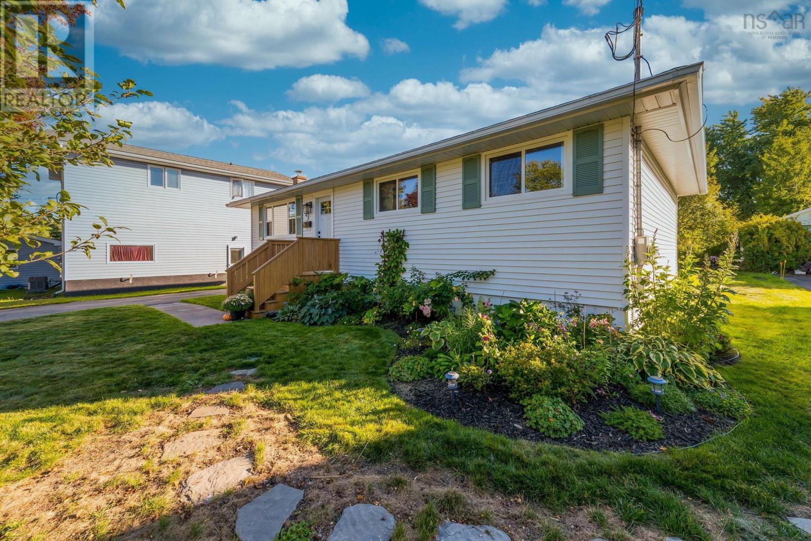 44 Codroy Avenue, Lake Loon, Nova Scotia  B2W 3R4 - Photo 2 - 202524915