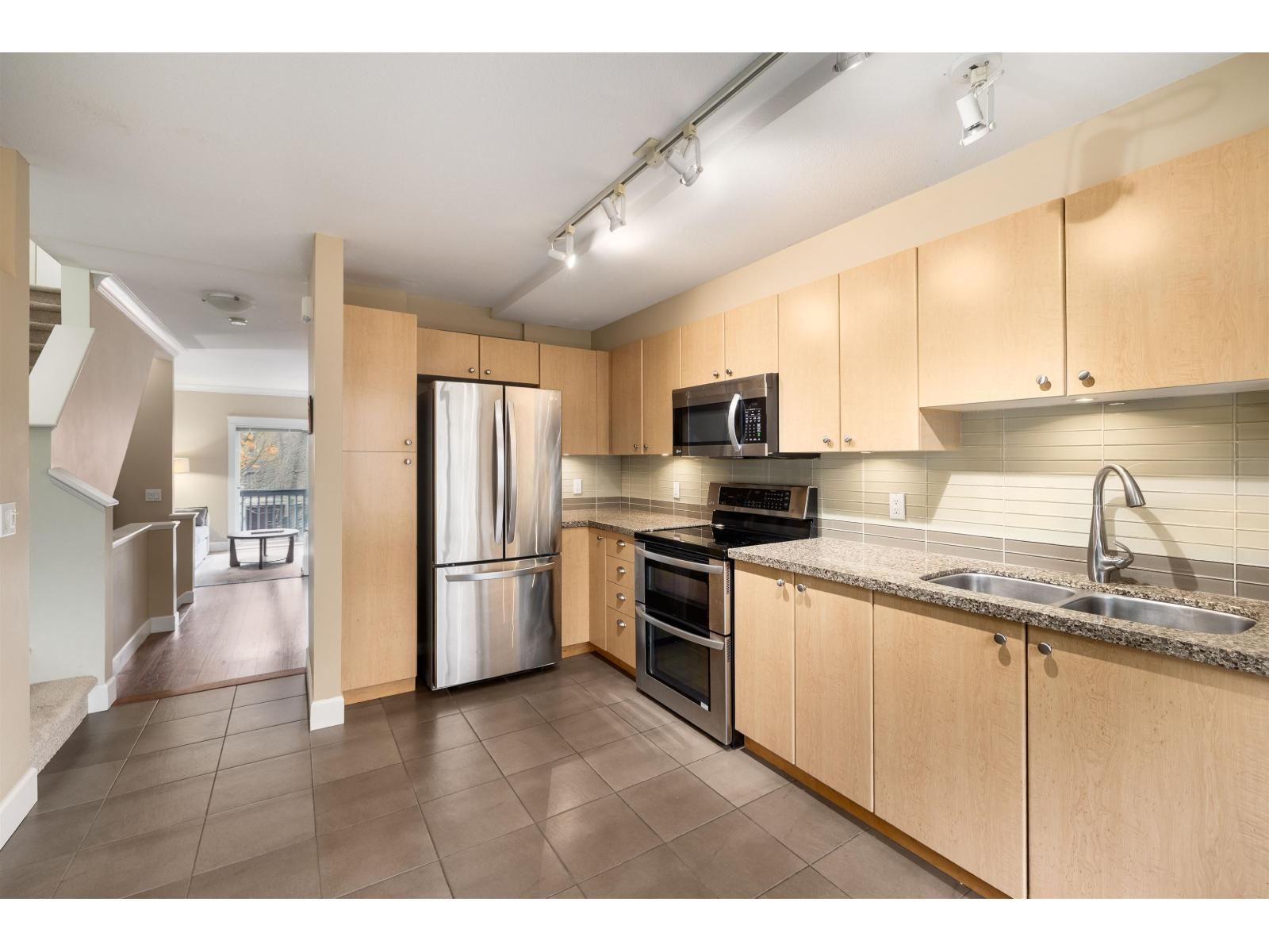 109 15236 36 Avenue, Surrey, British Columbia  V3Z 2B3 - Photo 8 - R3054578