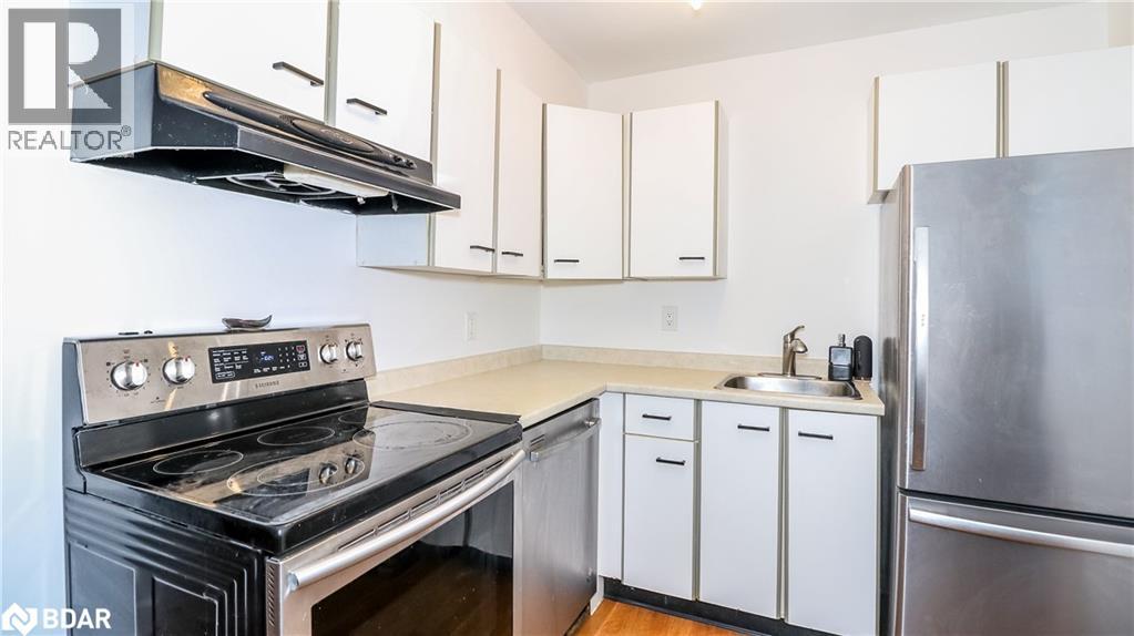 126 Bell Farm Road Unit# 113, Barrie, Ontario  L4M 6J3 - Photo 7 - 40775890