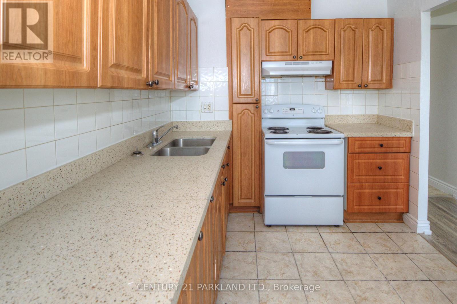 1409 - 10 Sunny Glenway, Toronto, Ontario  M3C 2Z3 - Photo 21 - C12440875