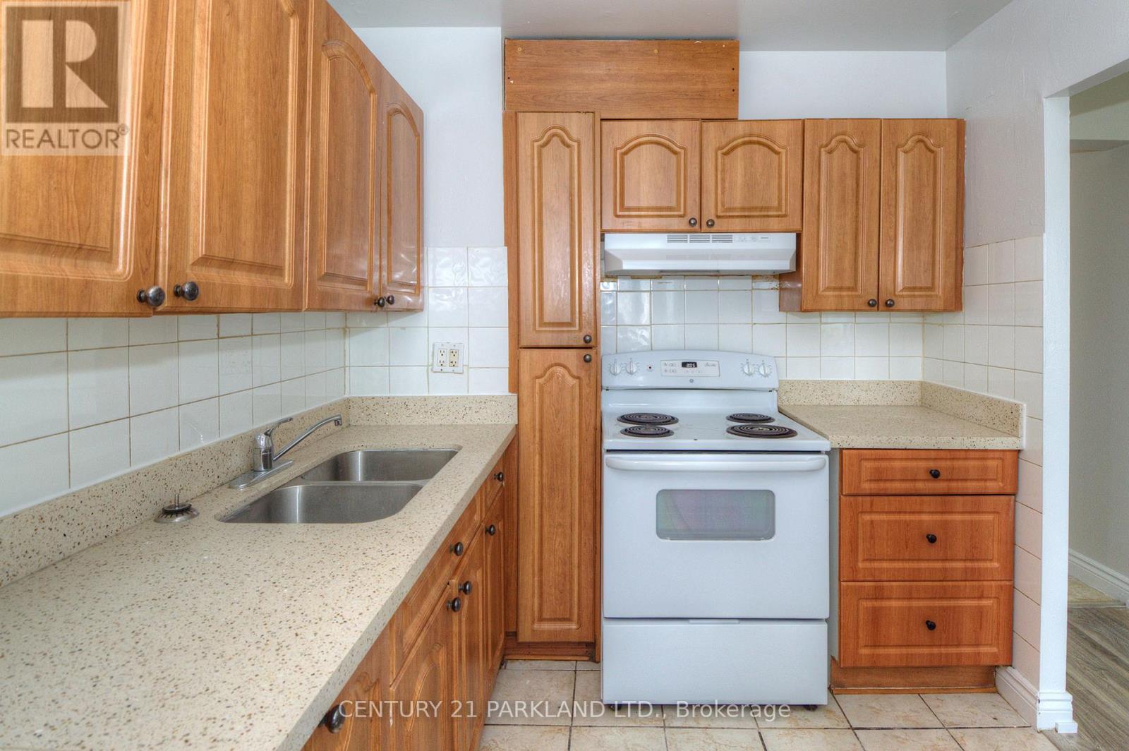 1409 - 10 Sunny Glenway, Toronto, Ontario  M3C 2Z3 - Photo 22 - C12440875