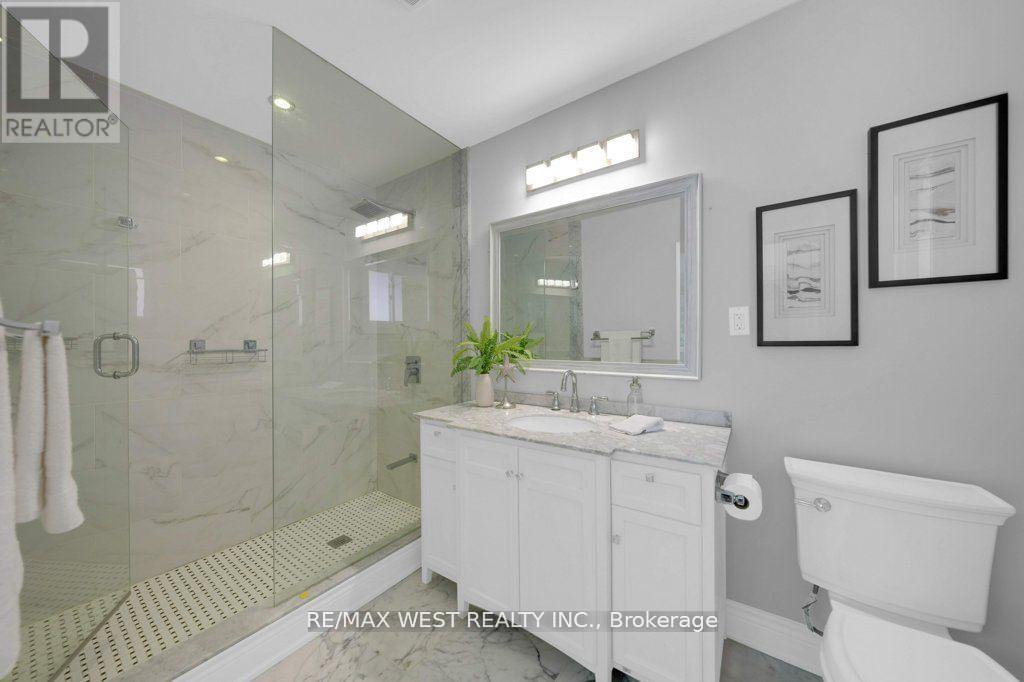 151 Brahms Avenue, Toronto, Ontario  M2H 1H9 - Photo 20 - C12440901