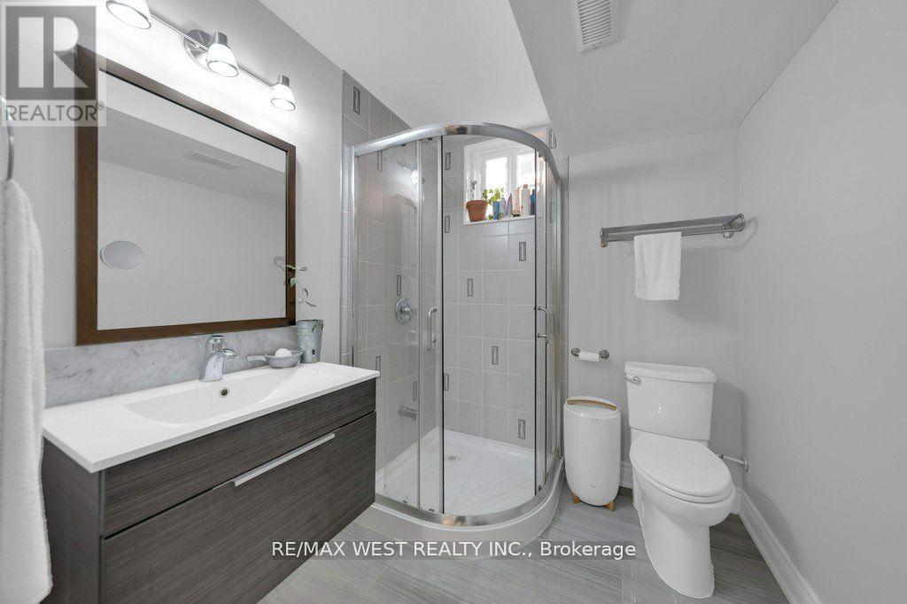 151 Brahms Avenue, Toronto, Ontario  M2H 1H9 - Photo 31 - C12440901